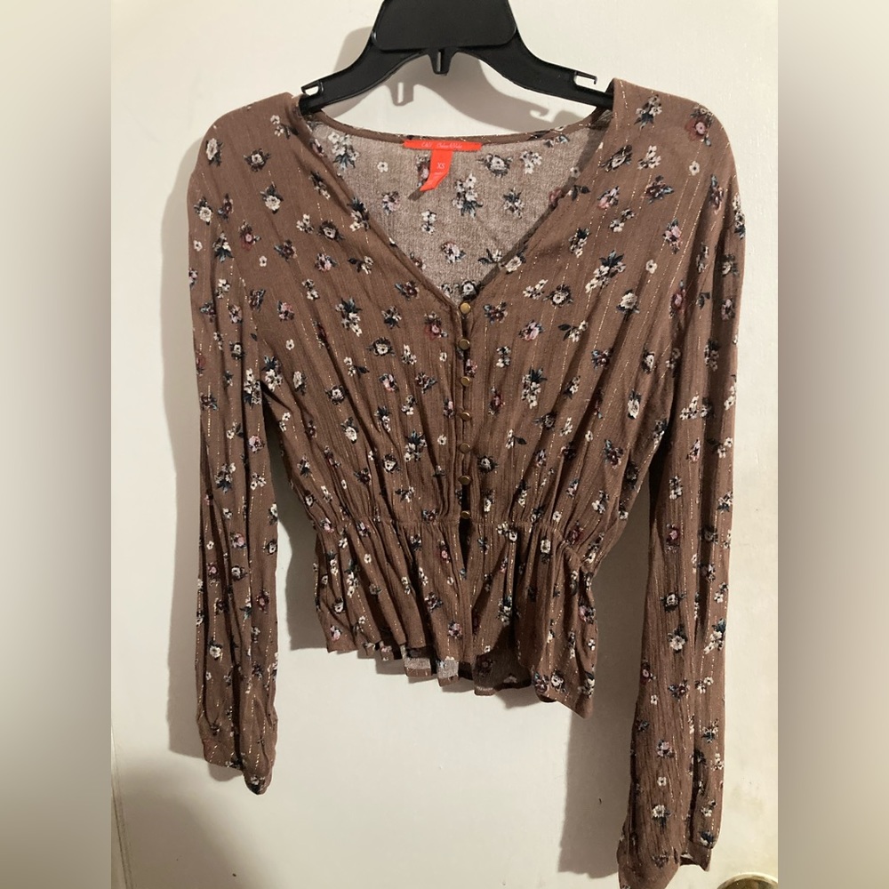 Chelsea and Violet flower print button up shirt